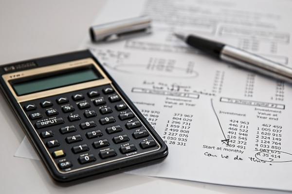 Calculette et feuilles de comptes